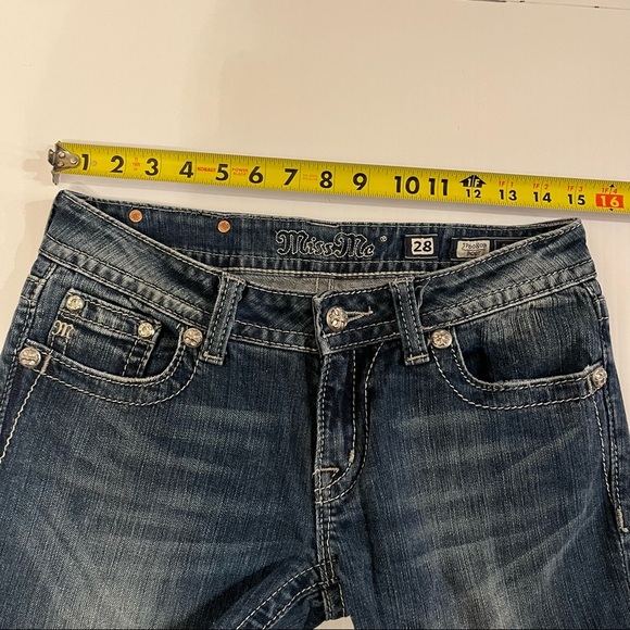 Miss Me Signature Rise Boot Blue Jeans 28 Med Wash Rhinestones Embroidered Rose - Picture 13 of 15